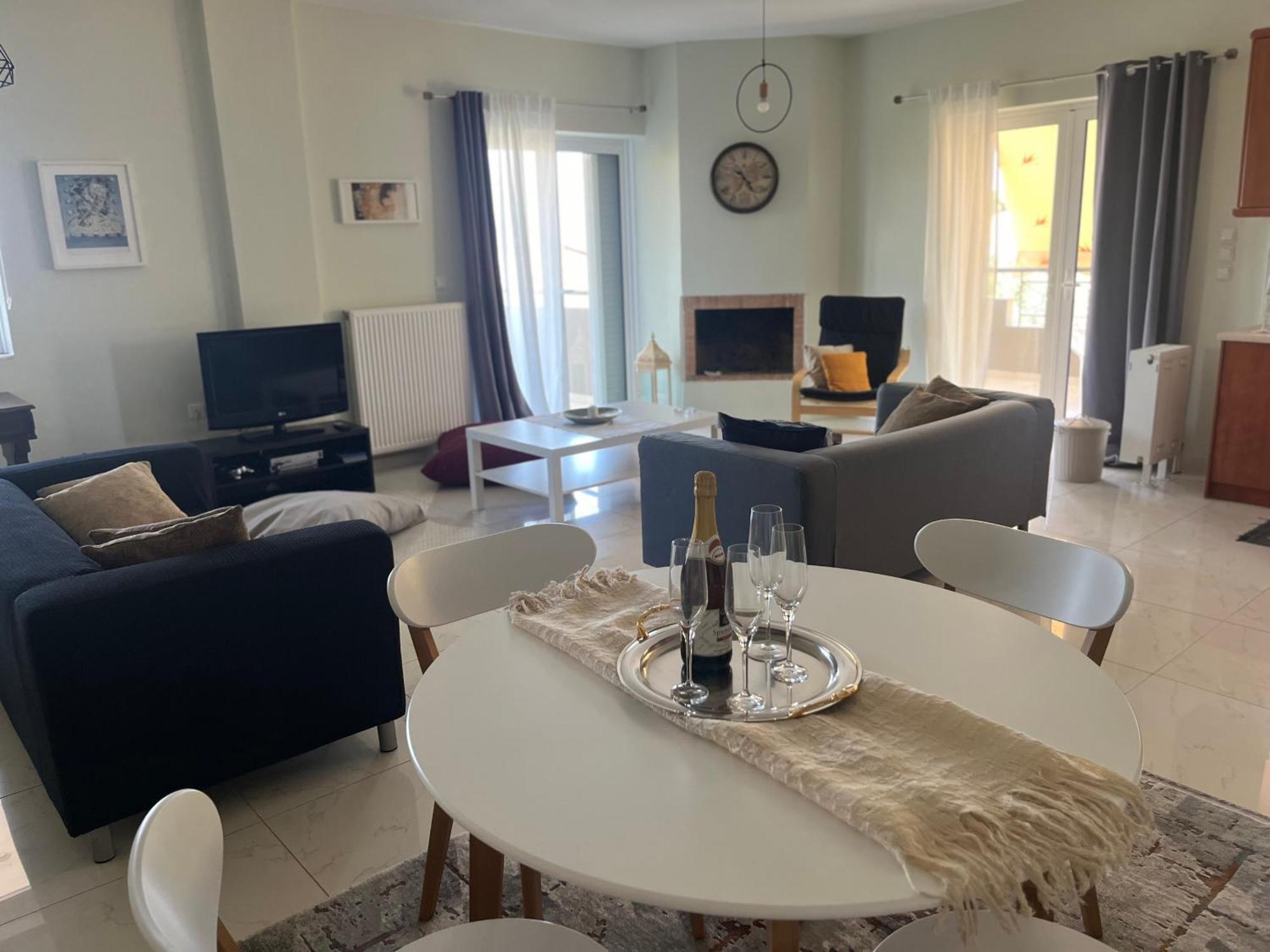 Amaryllis Apartment *